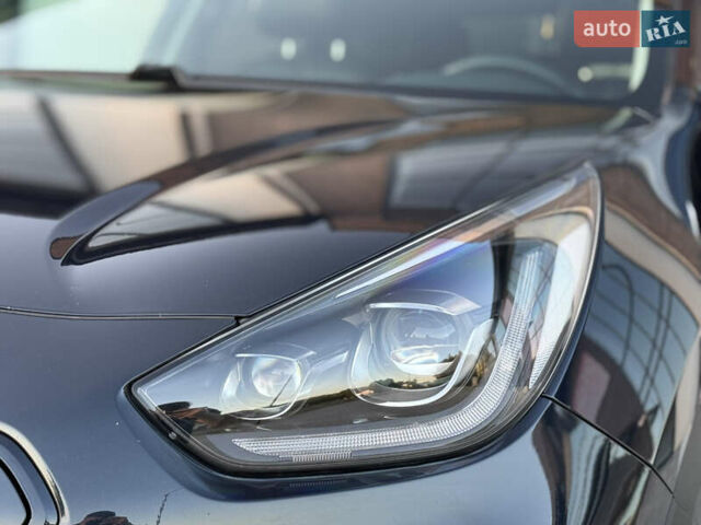 Синий Киа Niro, объемом двигателя 0 л и пробегом 130 тыс. км за 18900 $, фото 46 на Automoto.ua