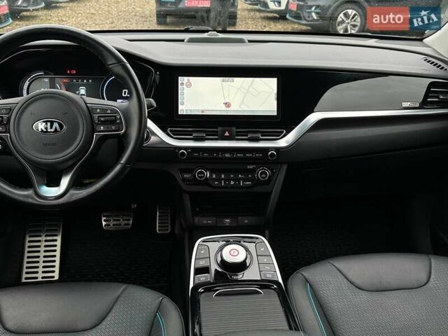 Киа Niro 2020 в Львове на Automoto.ua Синий Киа Niro, объемом двигателя 0 л и пробегом 32 тыс. км за 23900 $, фото 41 на Automoto.ua
