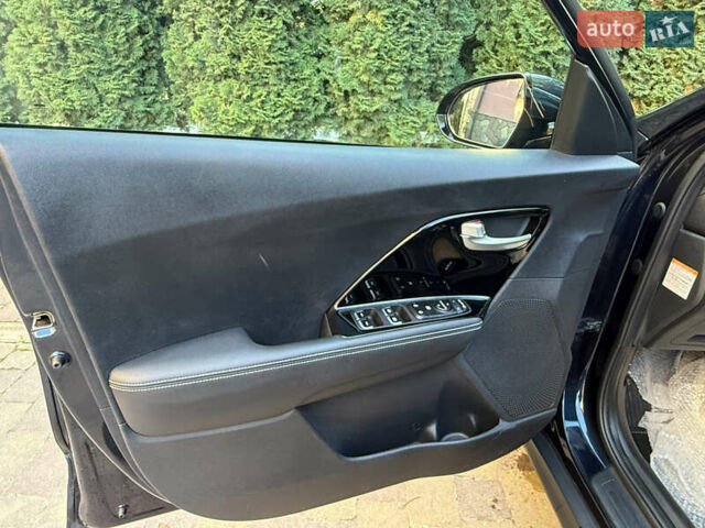 Синий Киа Niro, объемом двигателя 0 л и пробегом 131 тыс. км за 17999 $, фото 33 на Automoto.ua