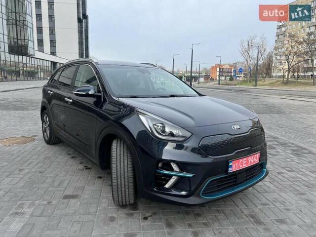 Синий Киа Niro, объемом двигателя 0 л и пробегом 89 тыс. км за 17500 $, фото 19 на Automoto.ua