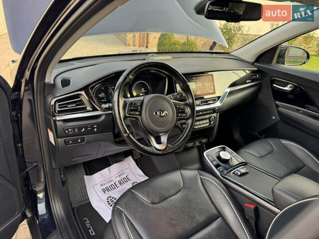 Синий Киа Niro, объемом двигателя 0 л и пробегом 156 тыс. км за 18900 $, фото 23 на Automoto.ua