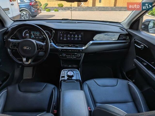Киа Niro 2020 в Луцке на Automoto.ua Синий Киа Niro, объемом двигателя 0 л и пробегом 157 тыс. км за 19700 $, фото 48 на Automoto.ua