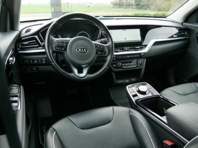 Синий Киа Niro, объемом двигателя 0 л и пробегом 71 тыс. км за 19796 $, фото 9 на Automoto.ua