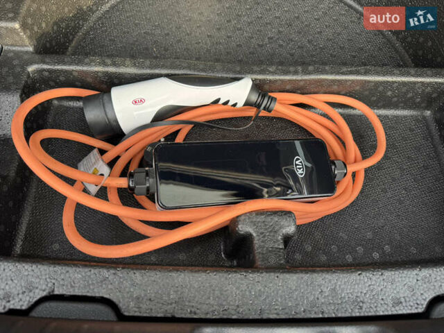 Синий Киа Niro, объемом двигателя 0 л и пробегом 156 тыс. км за 18900 $, фото 42 на Automoto.ua