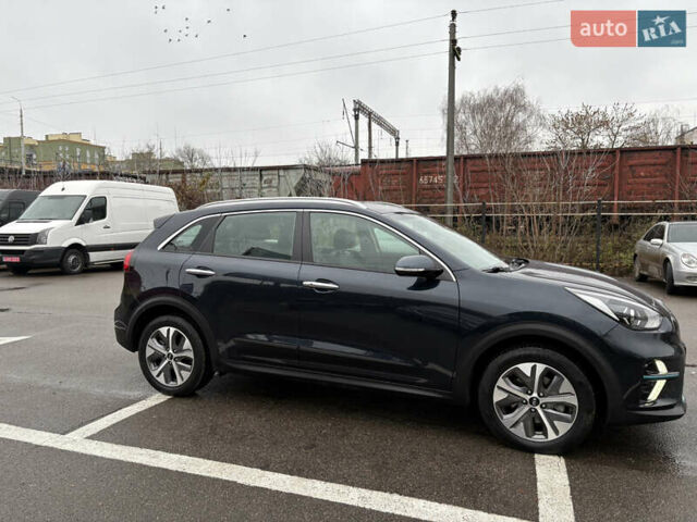 Синий Киа Niro, объемом двигателя 0 л и пробегом 125 тыс. км за 19600 $, фото 4 на Automoto.ua