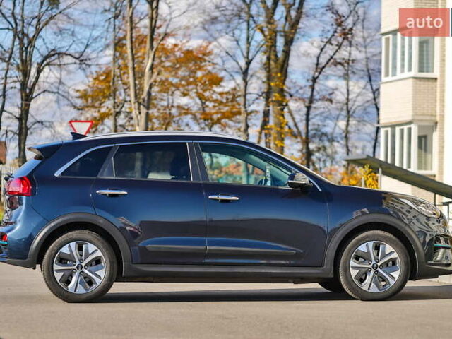 Синий Киа Niro, объемом двигателя 0 л и пробегом 131 тыс. км за 19500 $, фото 5 на Automoto.ua