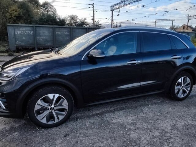 Киа Niro 2020 в Львове на Automoto.ua Синий Киа Niro, объемом двигателя 0 л и пробегом 135 тыс. км за 19870 $, фото 7 на Automoto.ua