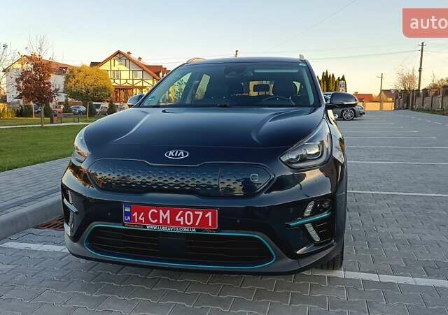 Киа Niro 2020 в Львове на Automoto.ua Синий Киа Niro, объемом двигателя 0 л и пробегом 149 тыс. км за 19900 $, фото 12 на Automoto.ua