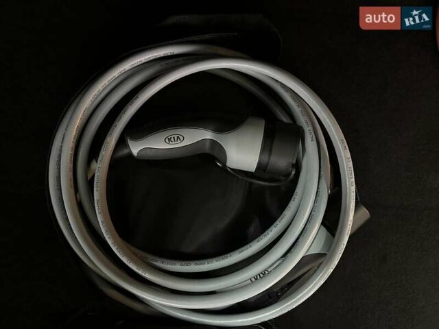 Синій Кіа Niro, об'ємом двигуна 0 л та пробігом 32 тис. км за 23900 $, фото 72 на Automoto.ua