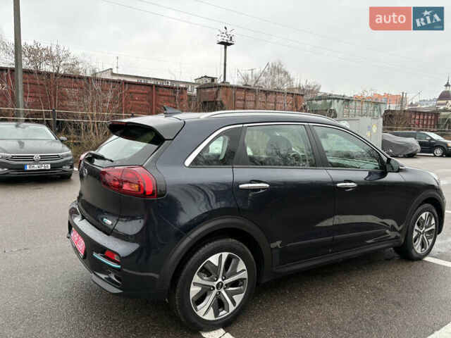 Синий Киа Niro, объемом двигателя 0 л и пробегом 125 тыс. км за 19600 $, фото 6 на Automoto.ua