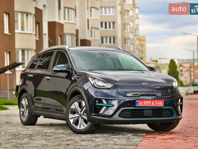 Синий Киа Niro, объемом двигателя 0 л и пробегом 131 тыс. км за 19500 $, фото 2 на Automoto.ua