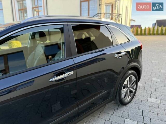 Синий Киа Niro, объемом двигателя 0 л и пробегом 78 тыс. км за 20950 $, фото 33 на Automoto.ua