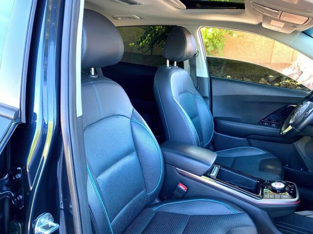 Синий Киа Niro, объемом двигателя 0 л и пробегом 39 тыс. км за 13900 $, фото 9 на Automoto.ua
