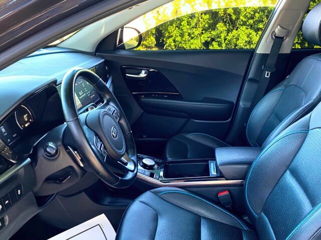 Синий Киа Niro, объемом двигателя 0 л и пробегом 39 тыс. км за 13900 $, фото 12 на Automoto.ua