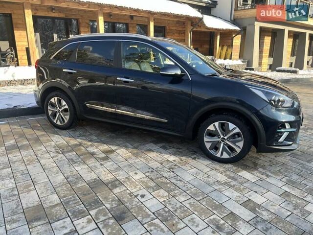 Синій Кіа Niro, об'ємом двигуна 0 л та пробігом 84 тис. км за 18500 $, фото 8 на Automoto.ua