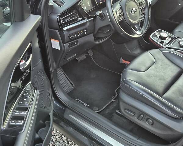 Синий Киа Niro, объемом двигателя 0 л и пробегом 143 тыс. км за 18999 $, фото 37 на Automoto.ua