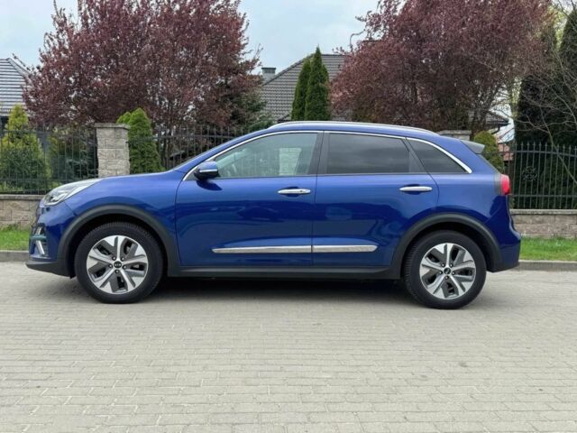 Синій Кіа Niro, об'ємом двигуна 0 л та пробігом 56 тис. км за 16000 $, фото 3 на Automoto.ua