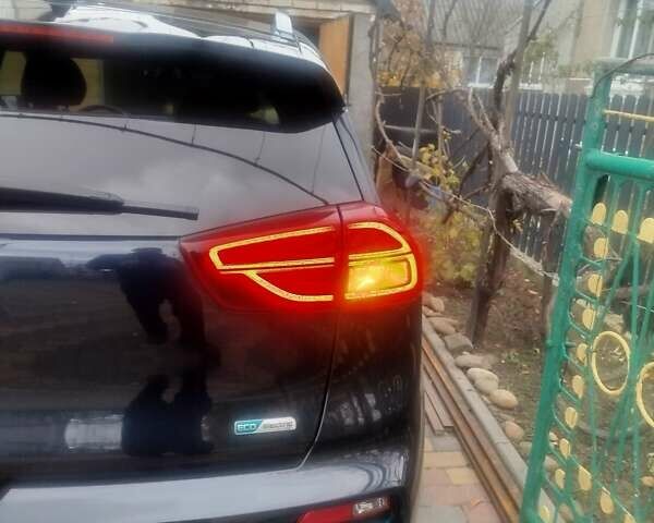 Синій Кіа Niro, об'ємом двигуна 0 л та пробігом 135 тис. км за 18750 $, фото 10 на Automoto.ua