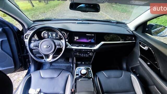 Киа Niro 2020 в Городке на Automoto.ua Синий Киа Niro, объемом двигателя 0 л и пробегом 135 тыс. км за 19856 $, фото 31 на Automoto.ua