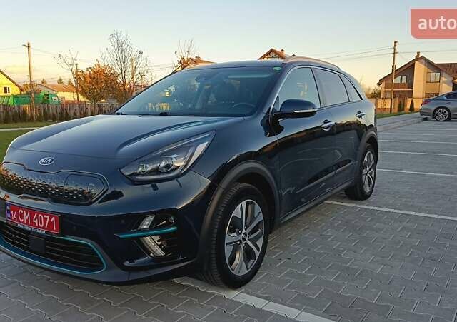 Киа Niro 2020 в Львове на Automoto.ua Синий Киа Niro, объемом двигателя 0 л и пробегом 149 тыс. км за 19900 $, фото 11 на Automoto.ua
