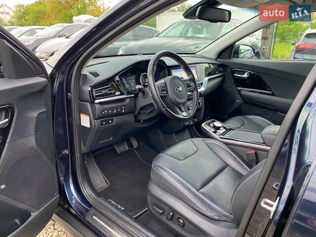 Синій Кіа Niro, об'ємом двигуна 0 л та пробігом 138 тис. км за 21200 $, фото 1 на Automoto.ua