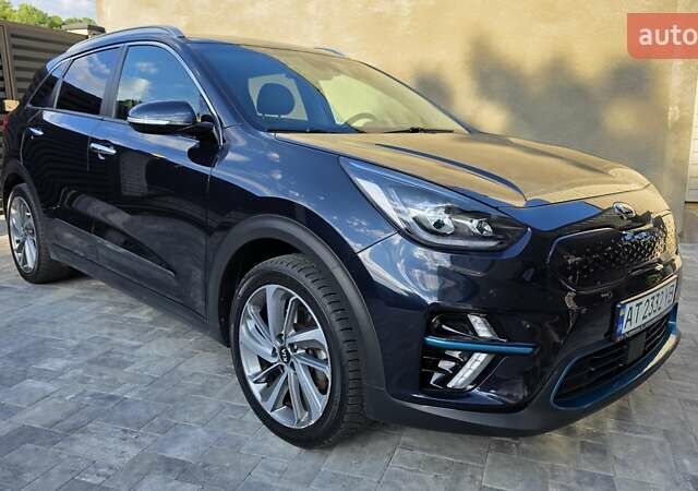 Синий Киа Niro, объемом двигателя 0 л и пробегом 178 тыс. км за 19800 $, фото 1 на Automoto.ua