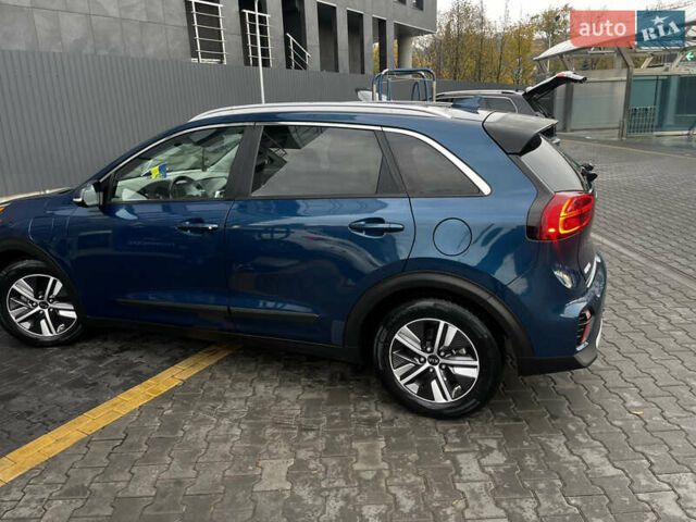 Синий Киа Niro, объемом двигателя 1.58 л и пробегом 58 тыс. км за 24500 $, фото 5 на Automoto.ua