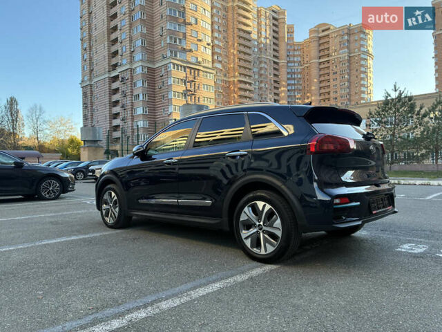 Киа Niro 2020 в Киеве на Automoto.ua Синий Киа Niro, объемом двигателя 0 л и пробегом 131 тыс. км за 17999 $, фото 10 на Automoto.ua