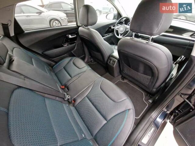 Синий Киа Niro, объемом двигателя 0 л и пробегом 173 тыс. км за 17700 $, фото 24 на Automoto.ua