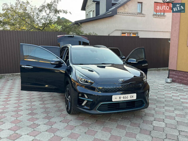 Синій Кіа Niro, об'ємом двигуна 0 л та пробігом 130 тис. км за 18199 $, фото 23 на Automoto.ua