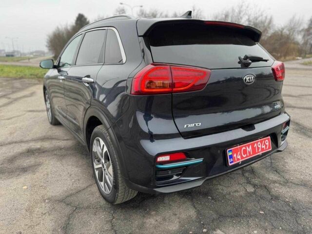 Синій Кіа Niro, об'ємом двигуна 0 л та пробігом 155 тис. км за 19900 $, фото 4 на Automoto.ua