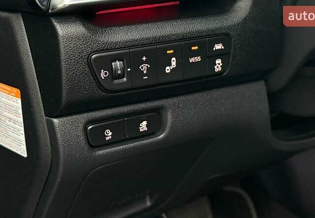 Синій Кіа Niro, об'ємом двигуна 0 л та пробігом 130 тис. км за 19071 $, фото 17 на Automoto.ua