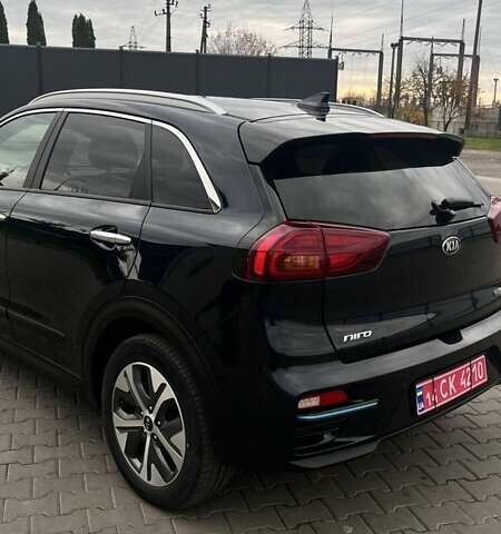 Синій Кіа Niro, об'ємом двигуна 0 л та пробігом 135 тис. км за 18750 $, фото 5 на Automoto.ua