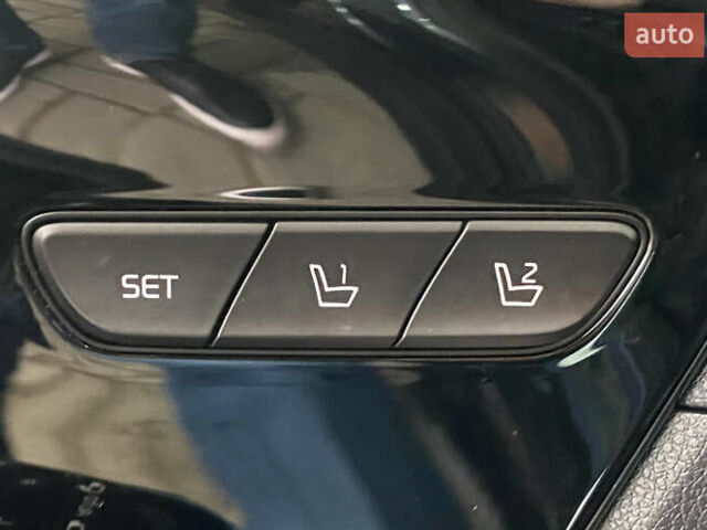 Синій Кіа Niro, об'ємом двигуна 0 л та пробігом 101 тис. км за 20950 $, фото 8 на Automoto.ua