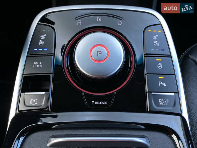 Синій Кіа Niro, об'ємом двигуна 0 л та пробігом 76 тис. км за 22900 $, фото 75 на Automoto.ua