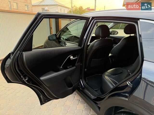 Синий Киа Niro, объемом двигателя 0 л и пробегом 129 тыс. км за 18800 $, фото 56 на Automoto.ua