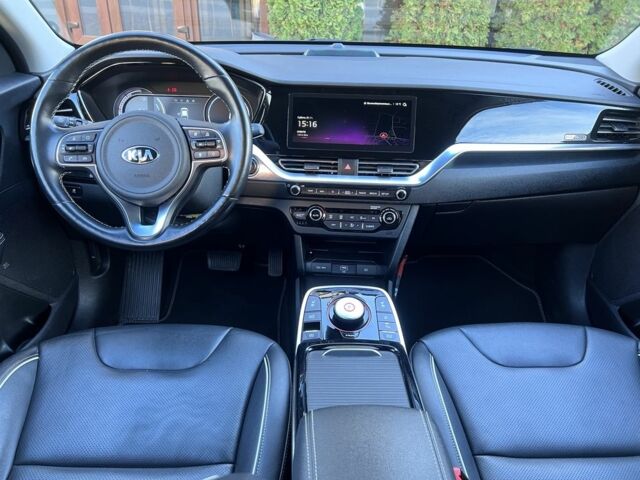 Синий Киа Niro, объемом двигателя 0 л и пробегом 112 тыс. км за 485 $, фото 15 на Automoto.ua