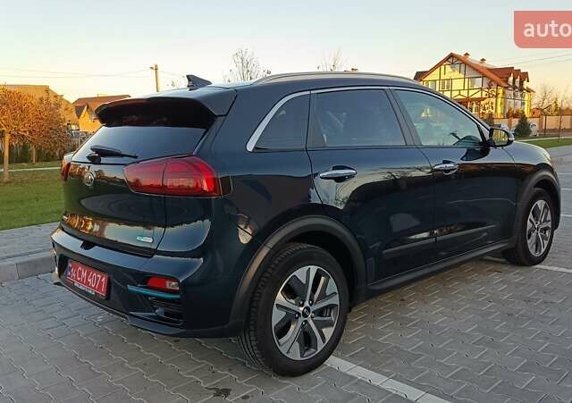 Киа Niro 2020 в Львове на Automoto.ua Синий Киа Niro, объемом двигателя 0 л и пробегом 149 тыс. км за 19900 $, фото 8 на Automoto.ua