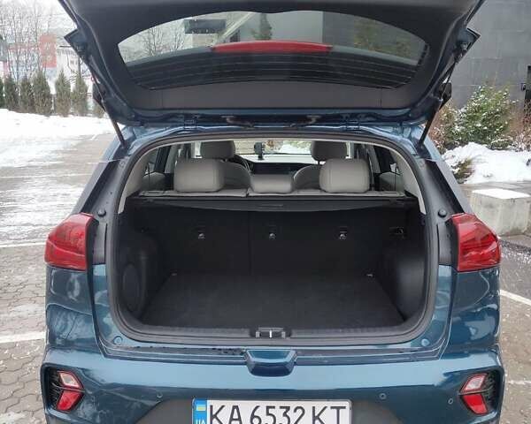 Синій Кіа Niro, об'ємом двигуна 1.58 л та пробігом 90 тис. км за 28800 $, фото 5 на Automoto.ua