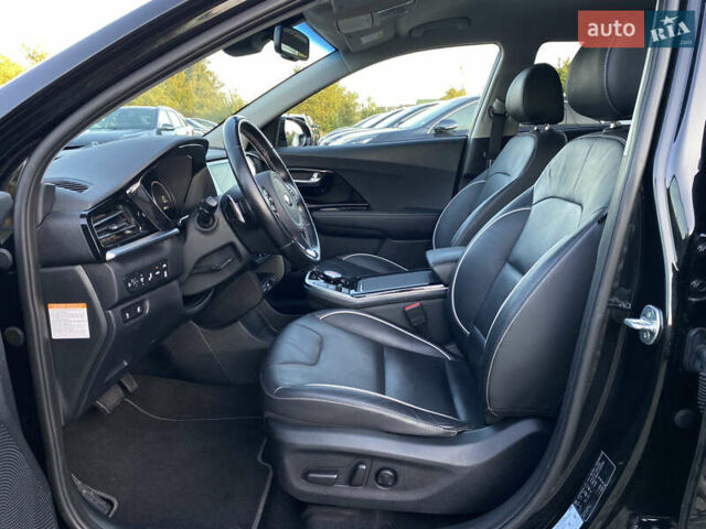Синій Кіа Niro, об'ємом двигуна 0 л та пробігом 106 тис. км за 21900 $, фото 38 на Automoto.ua