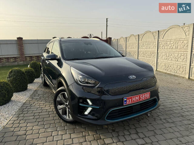 Синий Киа Niro, объемом двигателя 0 л и пробегом 156 тыс. км за 18900 $, фото 2 на Automoto.ua