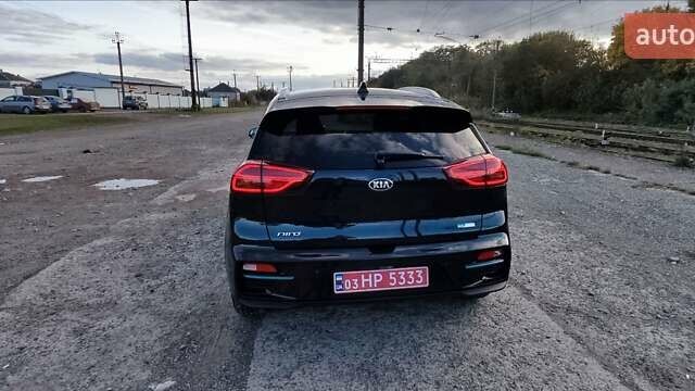 Киа Niro 2020 в Городке на Automoto.ua Синий Киа Niro, объемом двигателя 0 л и пробегом 135 тыс. км за 19856 $, фото 4 на Automoto.ua