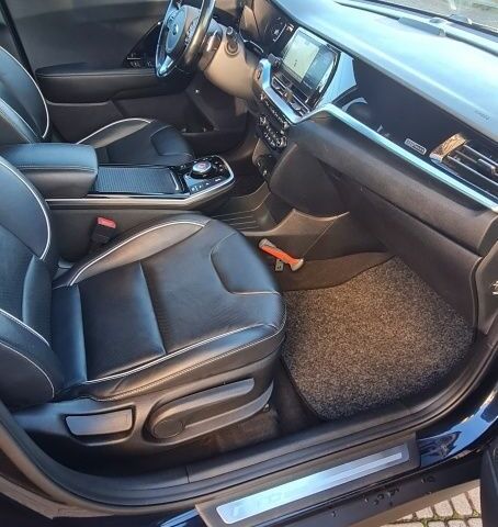 Синій Кіа Niro, об'ємом двигуна 0 л та пробігом 148 тис. км за 19346 $, фото 21 на Automoto.ua