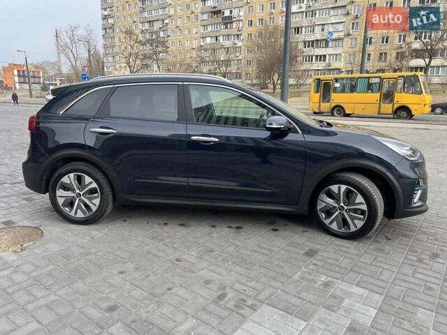 Синий Киа Niro, объемом двигателя 0 л и пробегом 89 тыс. км за 17500 $, фото 30 на Automoto.ua