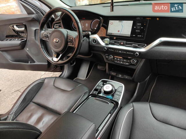 Синий Киа Niro, объемом двигателя 0 л и пробегом 131 тыс. км за 19500 $, фото 12 на Automoto.ua