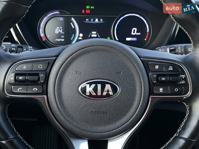 Киа Niro 2020 в Львове на Automoto.ua Синий Киа Niro, объемом двигателя 0 л и пробегом 106 тыс. км за 20900 $, фото 46 на Automoto.ua