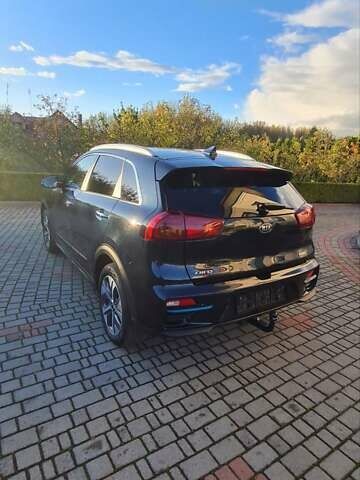 Синий Киа Niro, объемом двигателя 0 л и пробегом 148 тыс. км за 19300 $, фото 1 на Automoto.ua