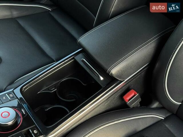 Синий Киа Niro, объемом двигателя 0 л и пробегом 90 тыс. км за 20800 $, фото 48 на Automoto.ua