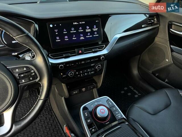 Синий Киа Niro, объемом двигателя 0 л и пробегом 90 тыс. км за 20800 $, фото 47 на Automoto.ua
