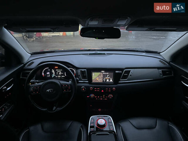 Синій Кіа Niro, об'ємом двигуна 0 л та пробігом 139 тис. км за 18500 $, фото 8 на Automoto.ua